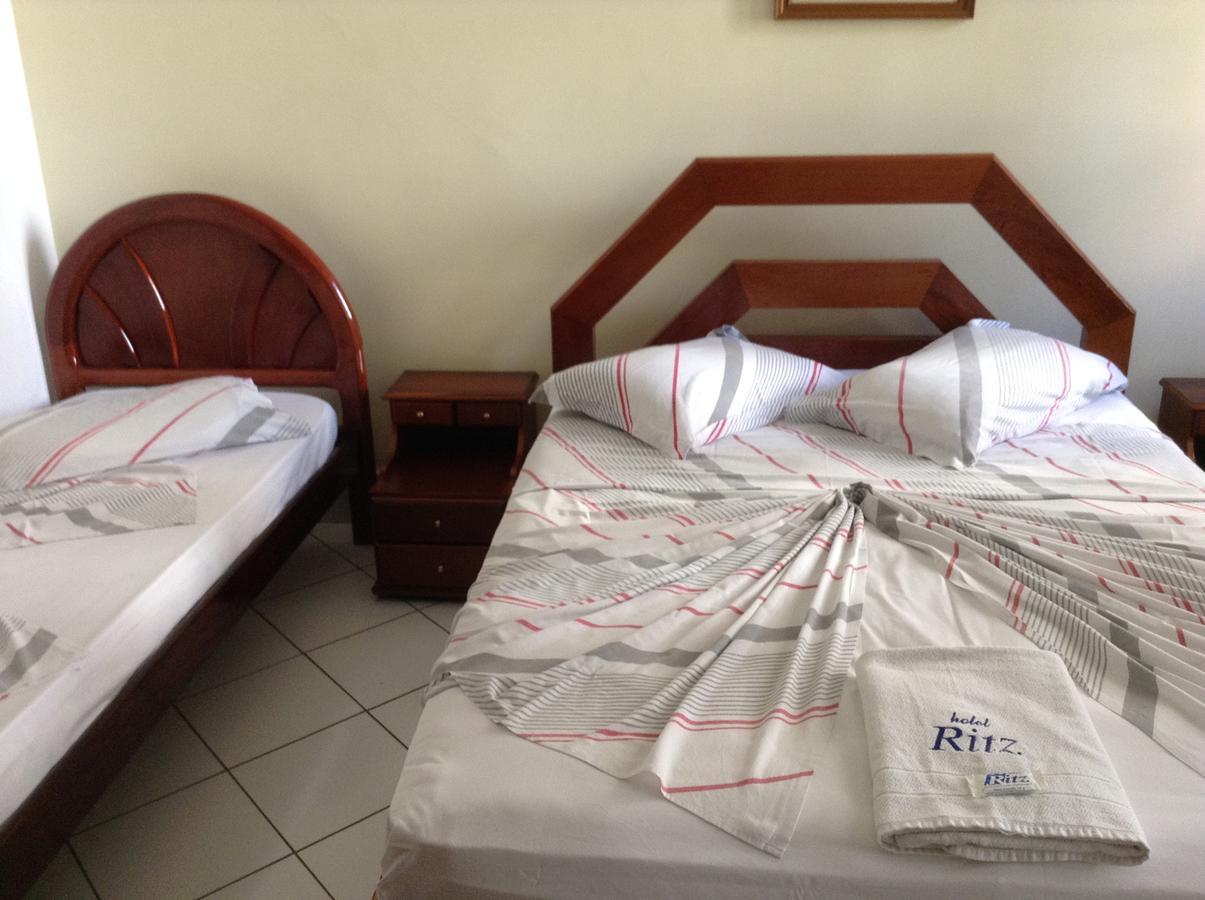 Ritz Hotel Santos  Esterno foto